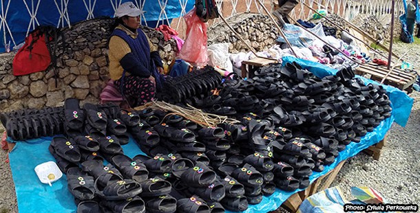 Ojotas, czyli yankees. Tradycyjne sandały w peruwiańskich Andach.