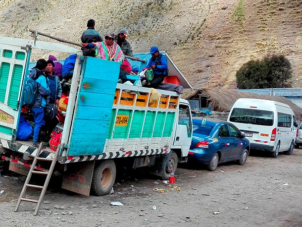 Lokalne colectivo w Andach, chociaż do wygodnych nie nalezChociaż do wygodnych nie należy, warto wypróbować w trakcie wyprawy, przynajmniej na niewielkim odcinku! 
