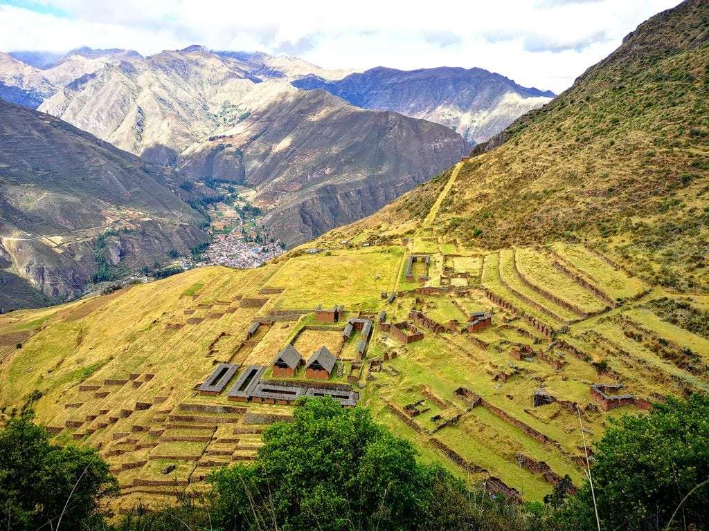 Ruiny Huchuy Qosqo w Peru